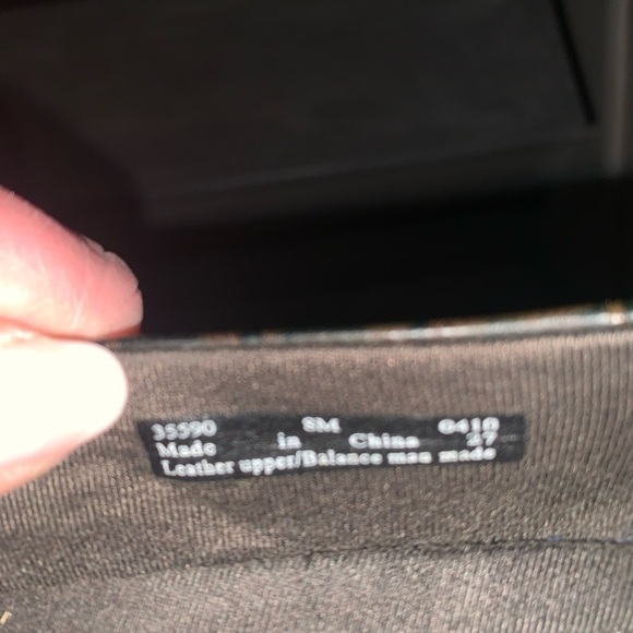 Clarks Woman’s Vintage Blue and brown leather moccasins 8M - Picture 6 of 7